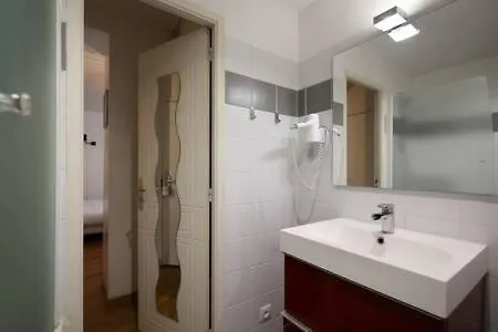 302 - Sejournez Dans Un De Charme A 5 - Flat-guest * Paris