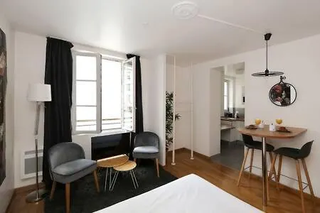 302 - Sejournez Dans Un De Charme A 5 - Flat-guest * Paris